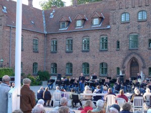 Livgardens Musikkorps ved den årlige koncert i klostergården